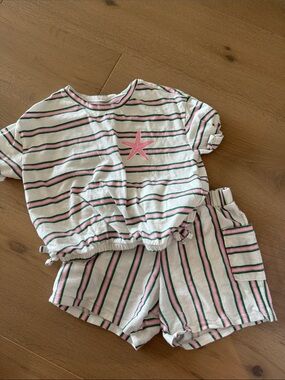 Old Navy White, Pink & Green Striped Star girls Set